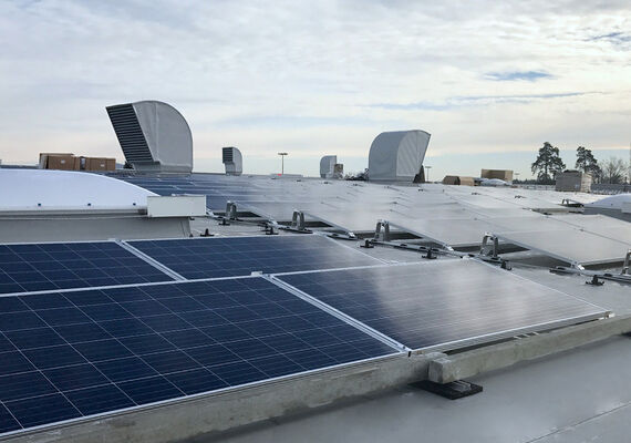 LUXOR Solarmodule in Gewerbenobjekten